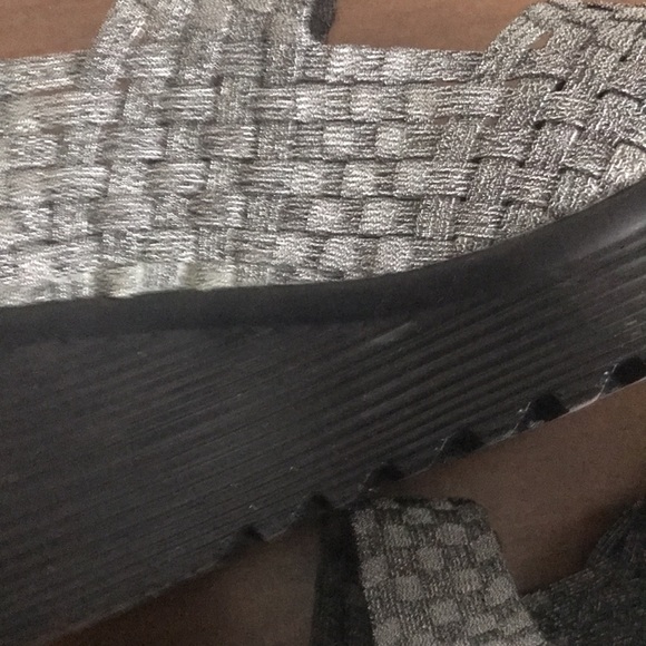 Silver & Black Wedge Slip-On : Size 8 - Picture 9 of 10